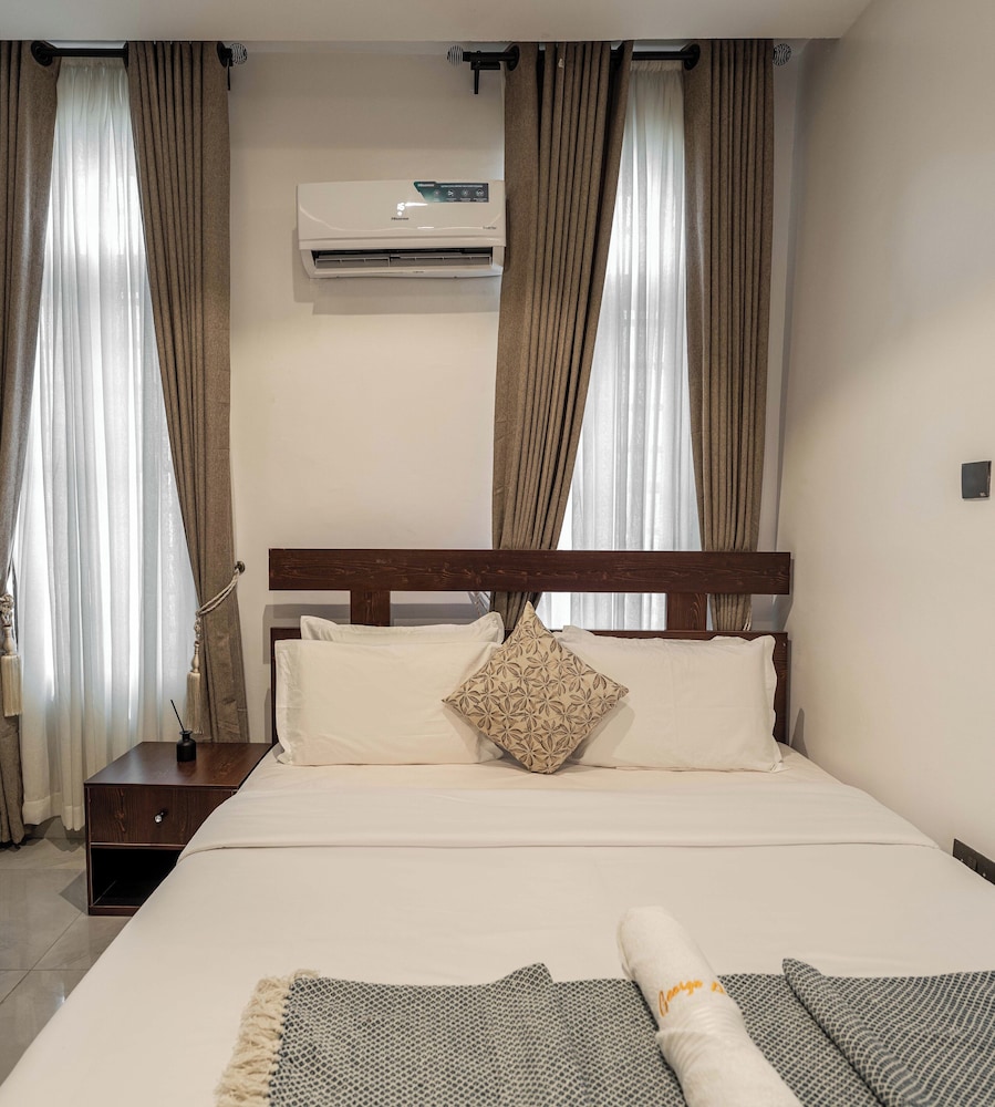 George Residence Ologolo Lekki