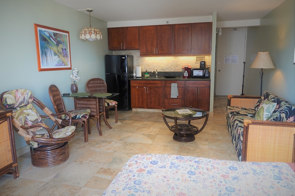 Tropical Studios at Marine Surf Waikiki
