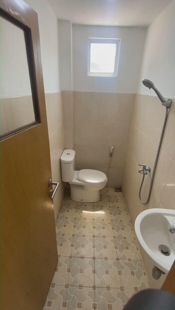 Dinasty Living Guesthouse Syariah view 4