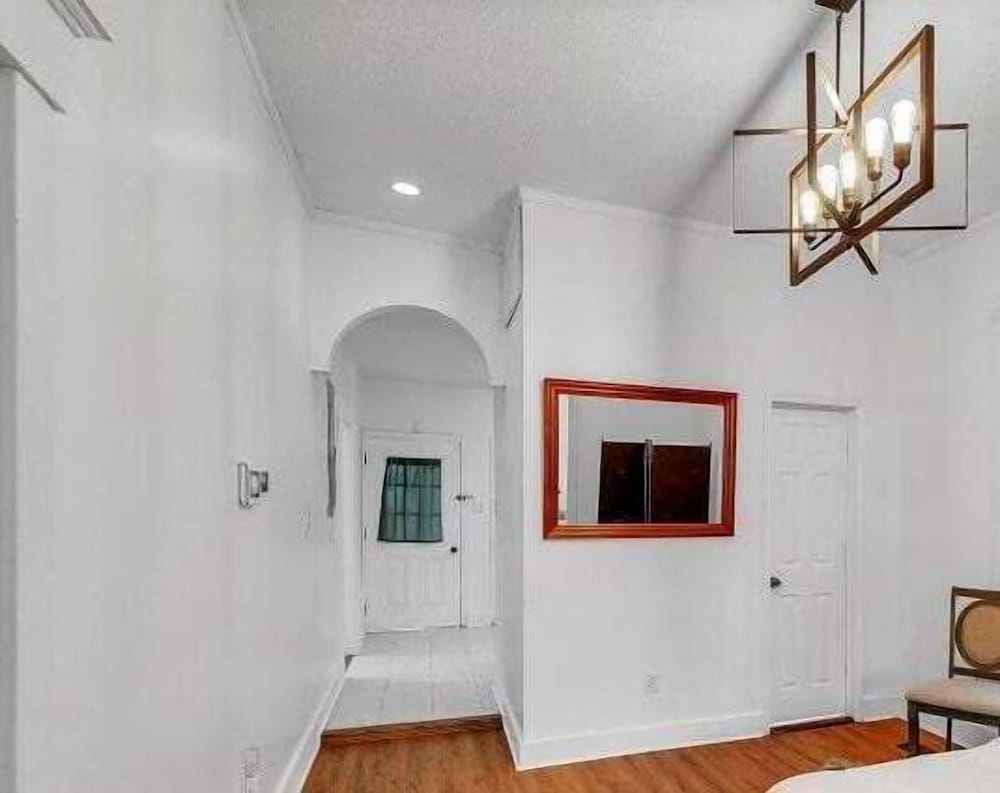 C.a.l.m. Cottage At The Last Mile 2 Bedroom Home
