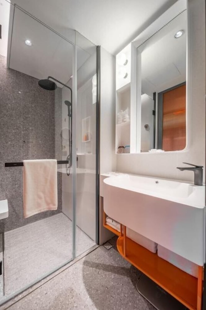 Enjoy Tianfu Airport Hotel TianfuAirport
