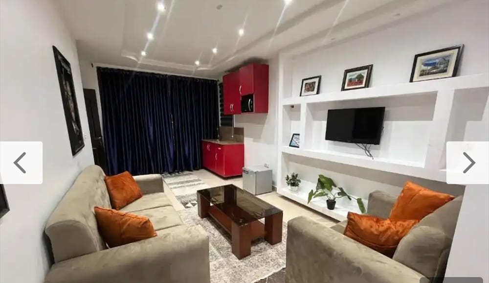 HOD APARTMENTS GRA