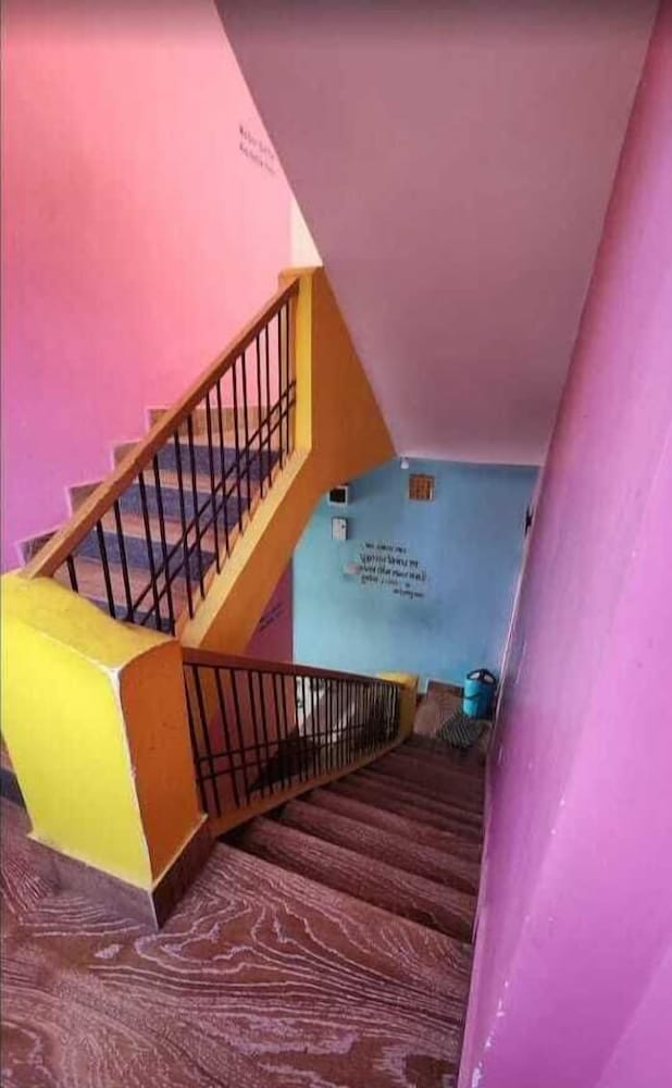 Om Guest House