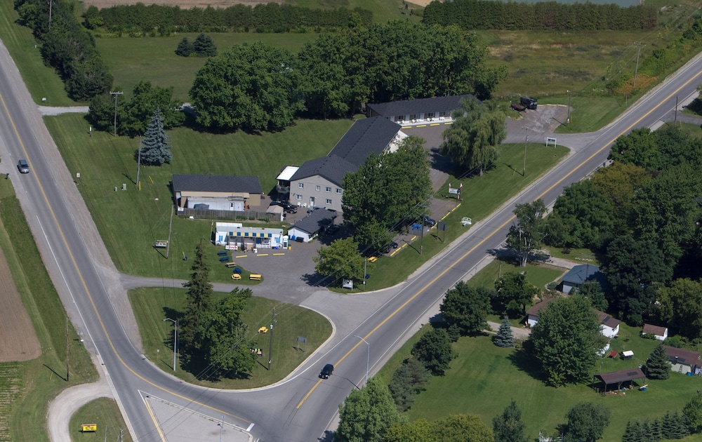 COUNTRY INN MOTEL