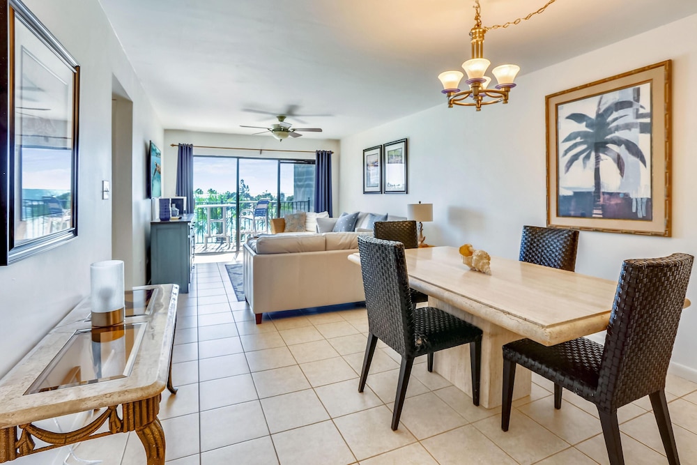 Land's End 5-302 Gulf-bay Front - Premier