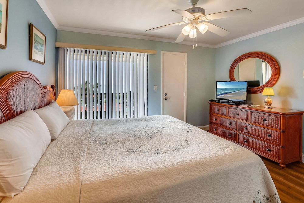 Land's End 1-405 Gulf View - Premier