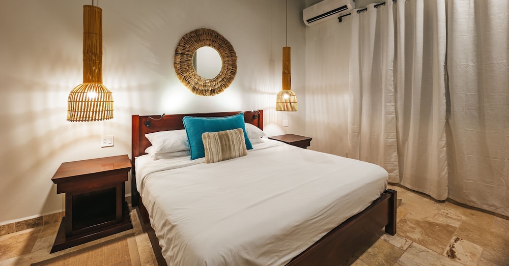 The Lodge at Jaguar Reef