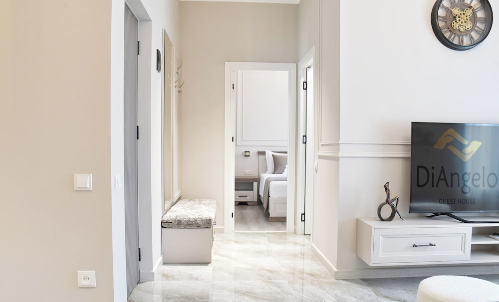 DiAngelo Guesthouse