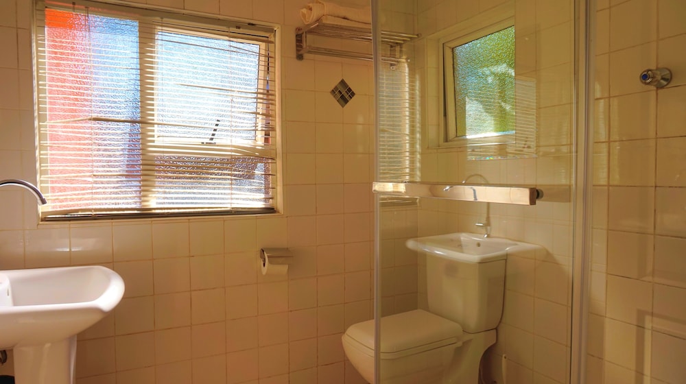 Tasha Lodge and Tours