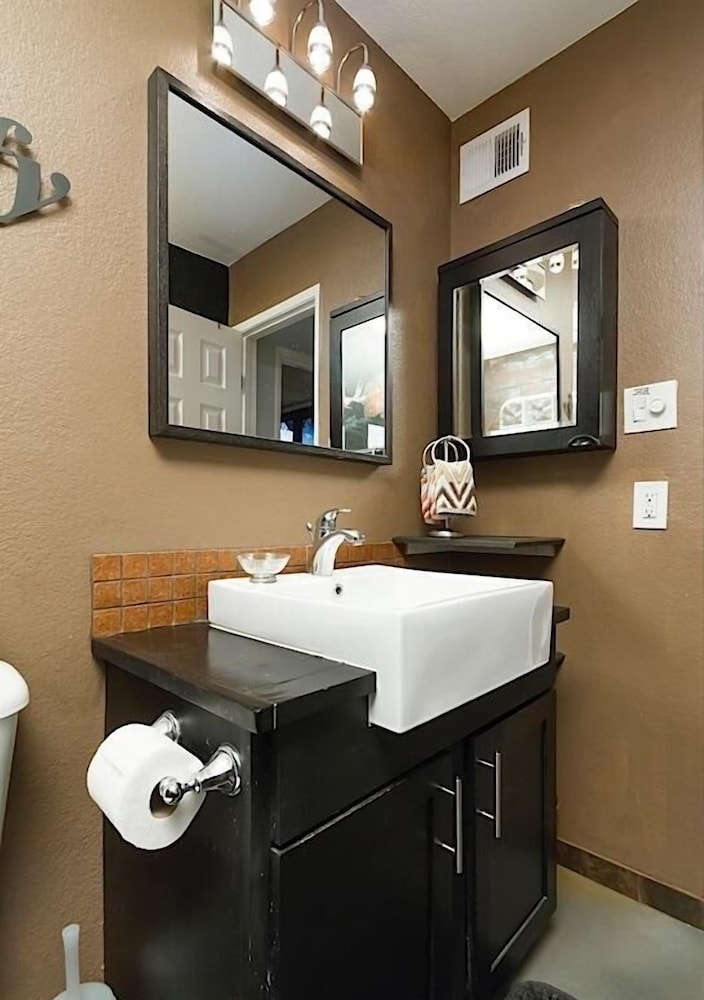 Amour By Signature Vacation Rentals