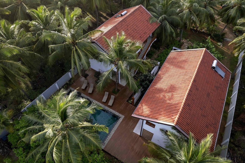 Kandakuliya Sunrise Beach Villas