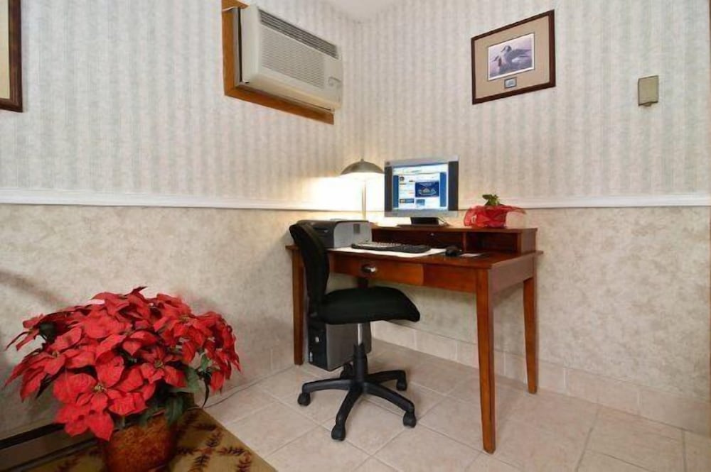 UBar Inn & Suites