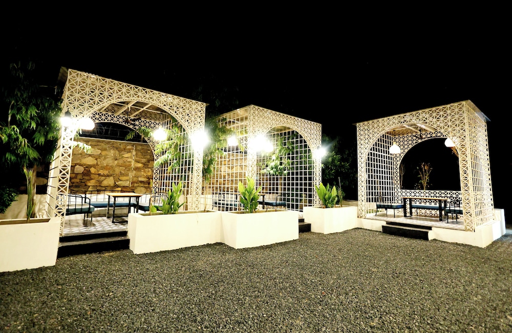 Hari Mahal Resort