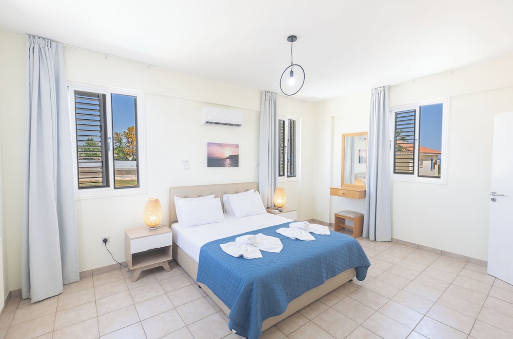 Protaras Holiday Villa Ni38b view 2