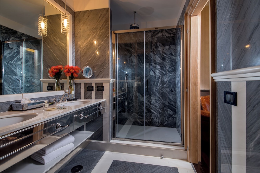 The Inn at the Spanish Steps Luxury Collection - Spanish Steps Suites