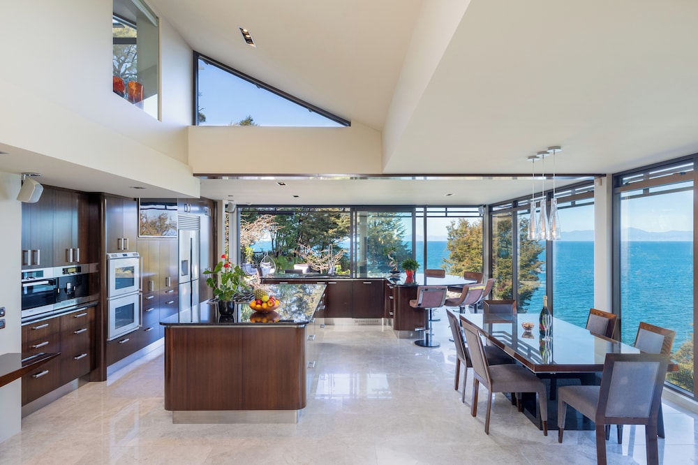 Exclusive Entire Lodge
