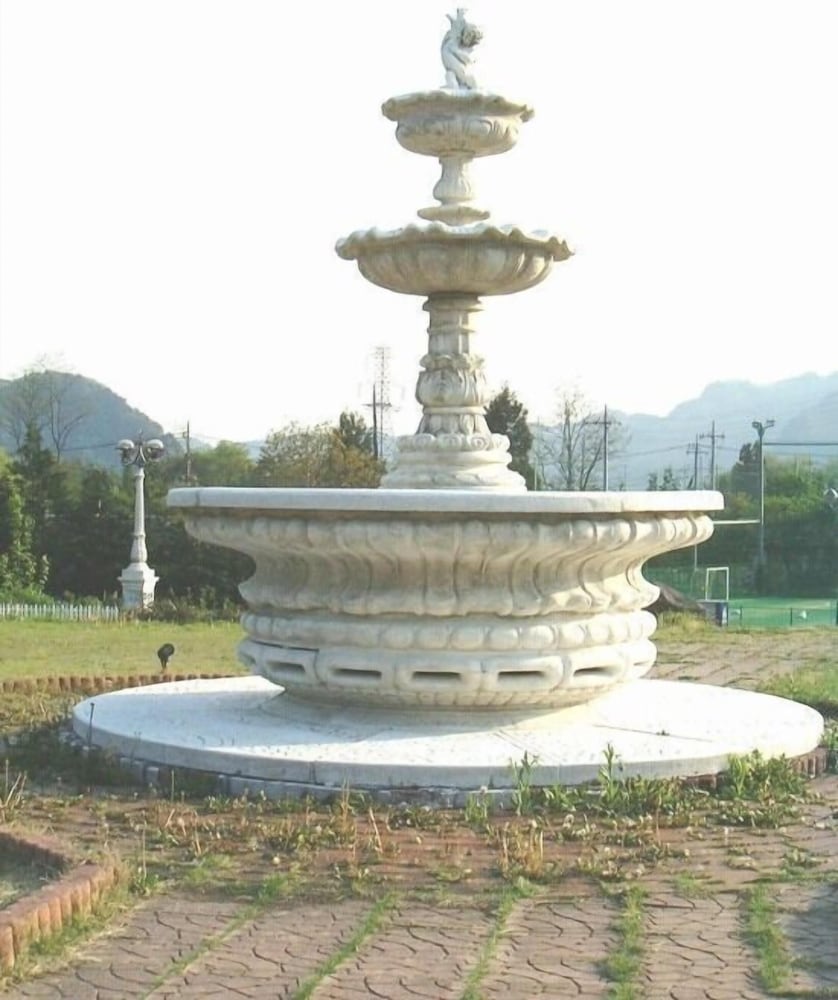 Condominium Square Hills