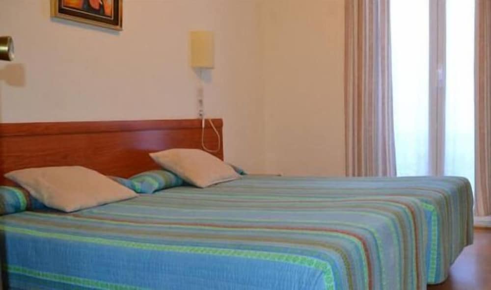 San Sebastian Vacations - Pension San Juan - Property Image 13