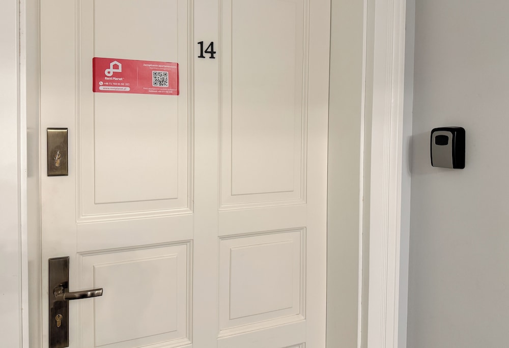 RentPlanet - Apartament Łazarz