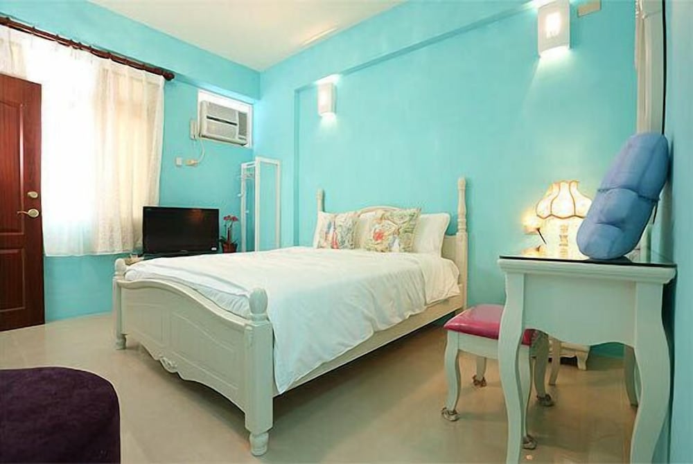 Love Family Hostel