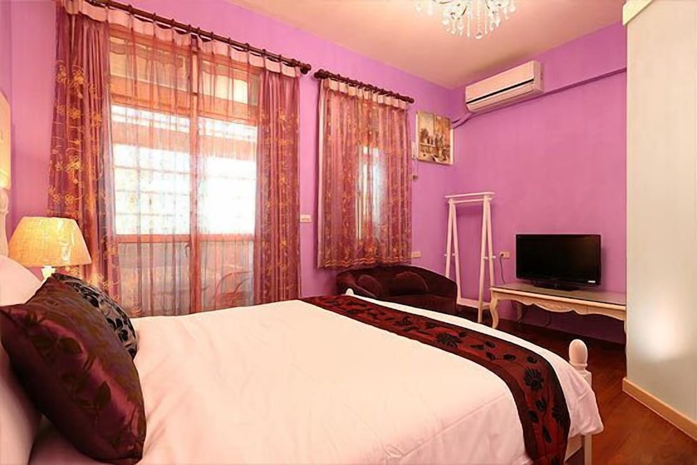 Love Family Hostel