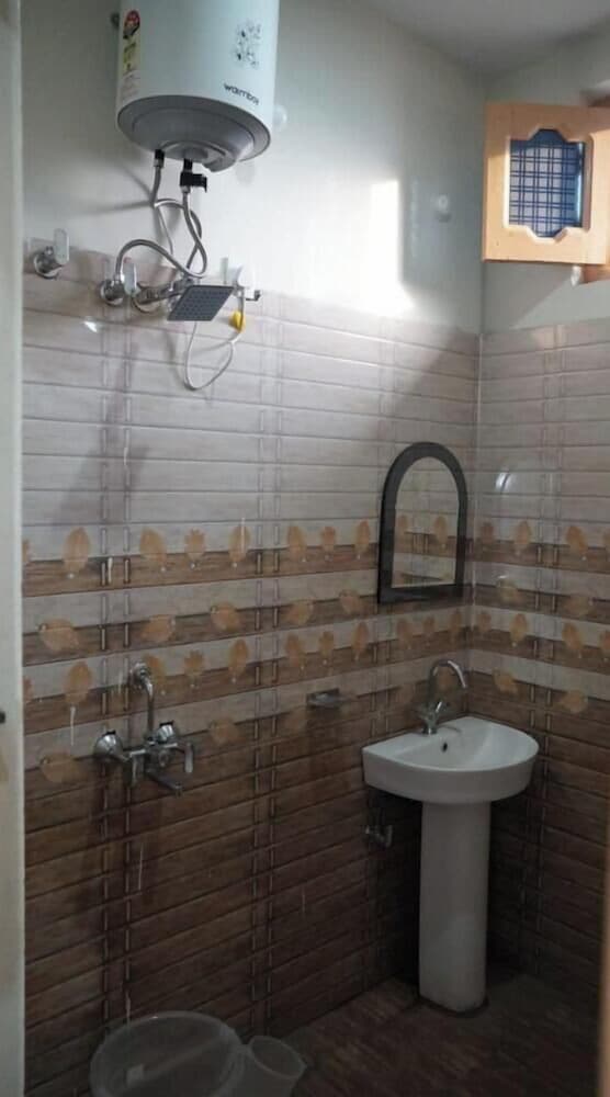 Hotel Vijay Residency Barkot