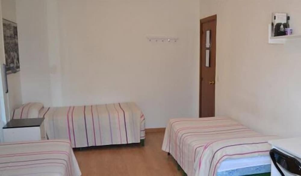 San Sebastian Vacations - Pension San Juan - Property Image 12