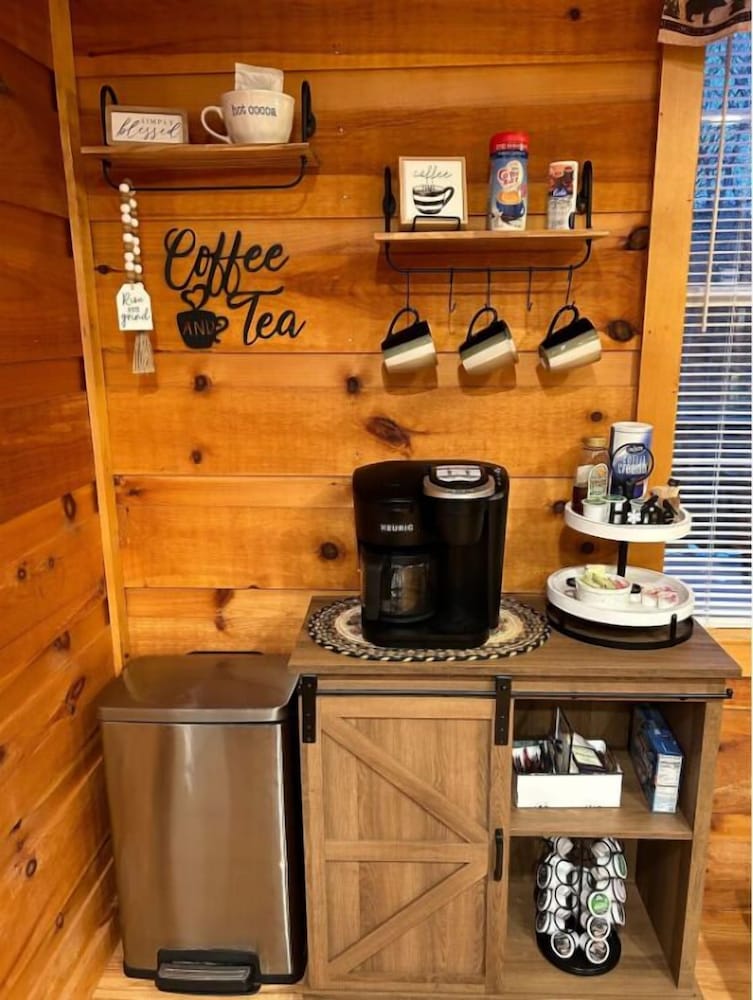 Riverside Retreat 4 Bedroom Cabin