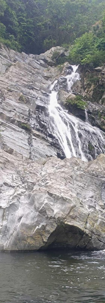 LAS CASCADAS HOSTEL TAYRONA