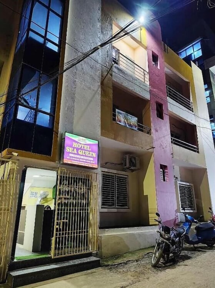 Hotel Sea Queen Puri