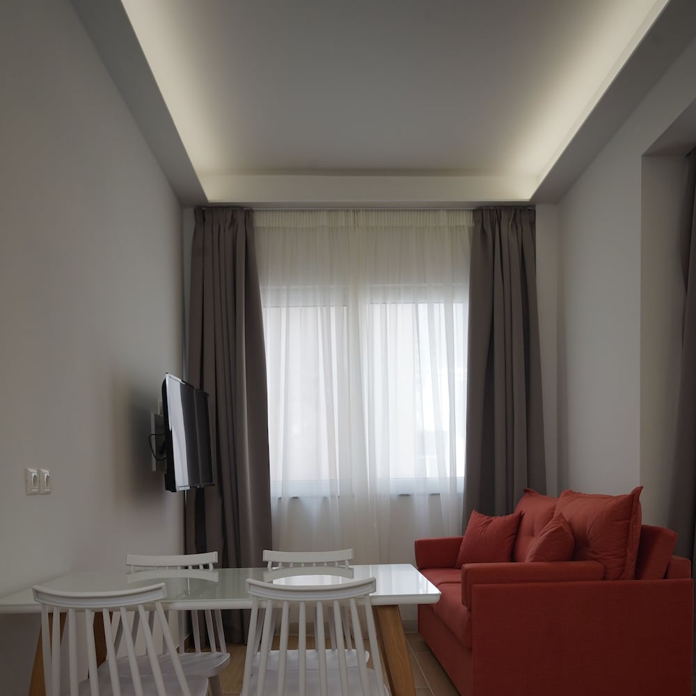 Tip Top Suites