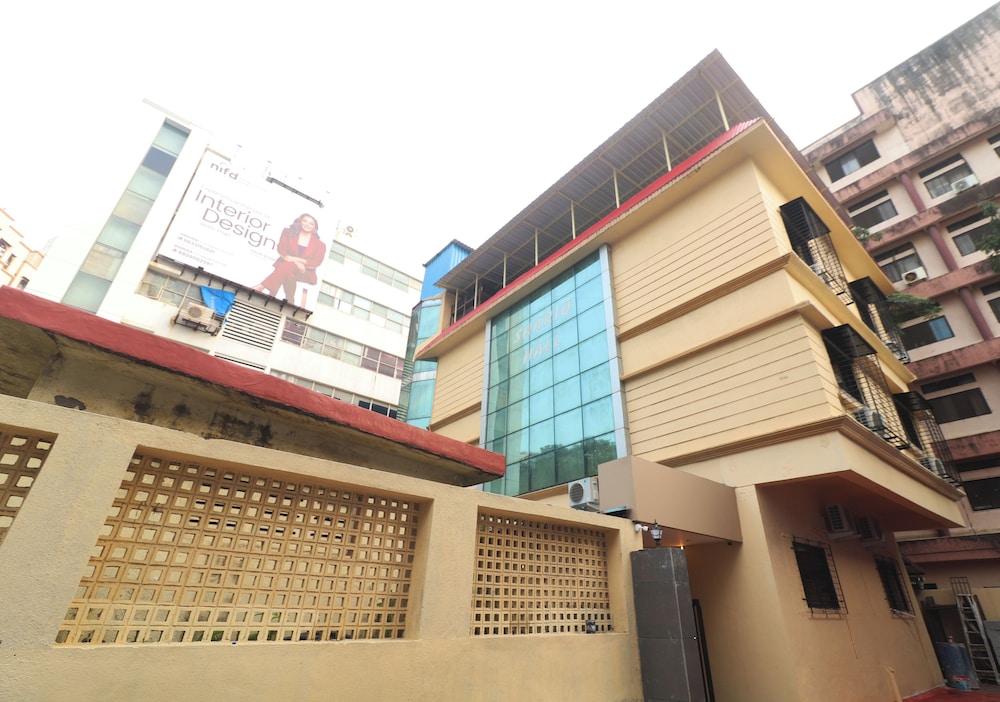 HOTEL AMAR RESIDENCY