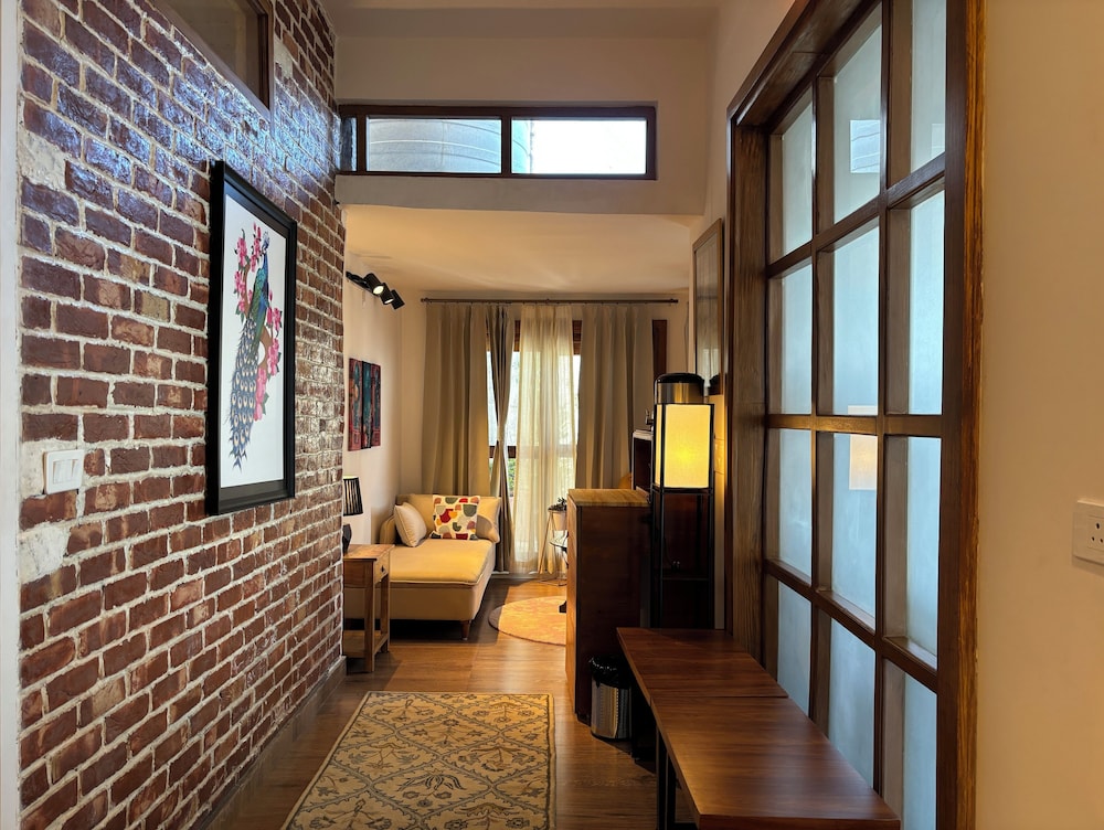 The Ridge House - A Villa Community