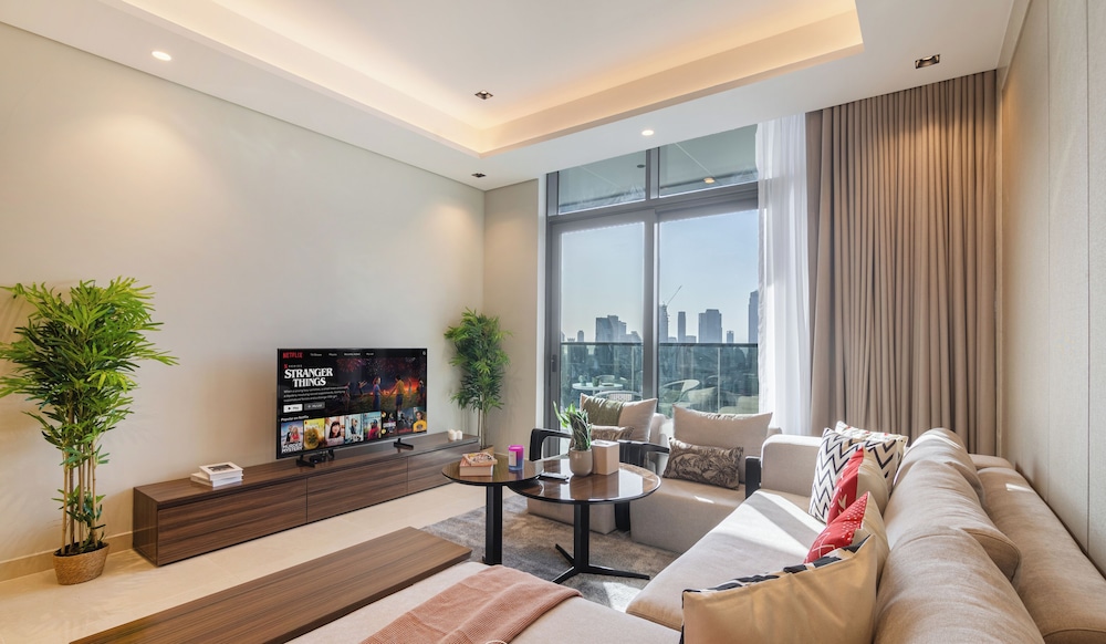 Manzil-1BR Apartment with Burj View