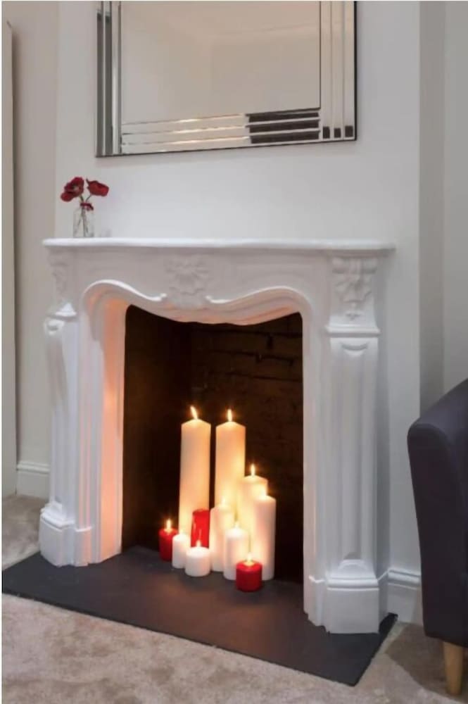 Charming Tower Bridge House
