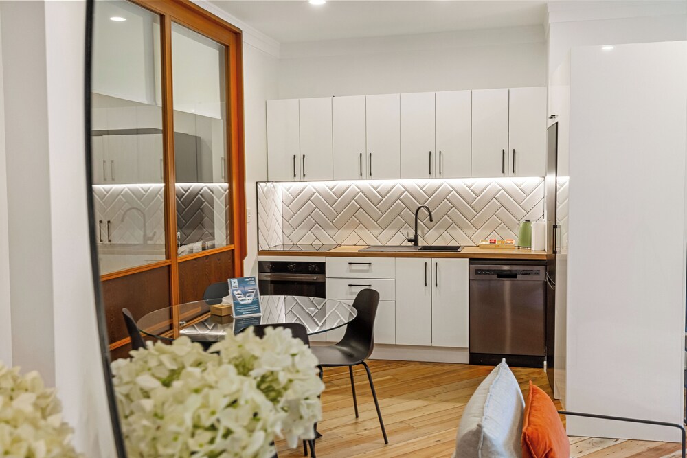 Stunning 1BR Apt in Heritage Hotel by Zodiak Stays