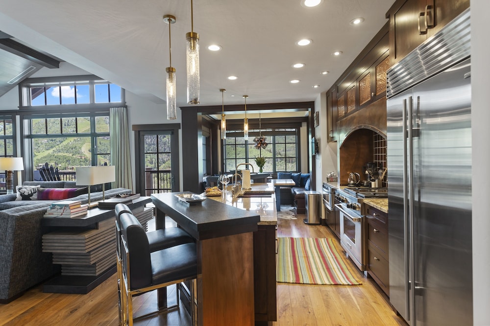 Flagstaff Lodge at Deer Valley Resort - Four Bedroom Residence #507 4 Condo