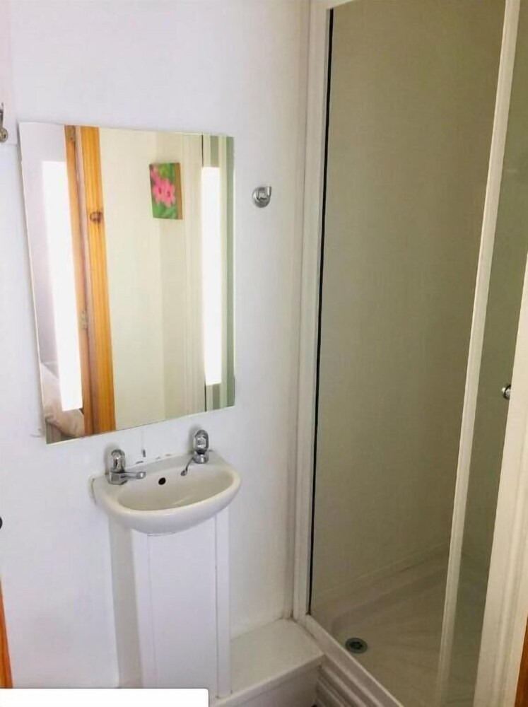 In-Town Guest Accommodation photo 2