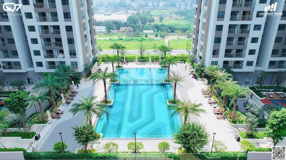 Saigon Riverside Complex D7