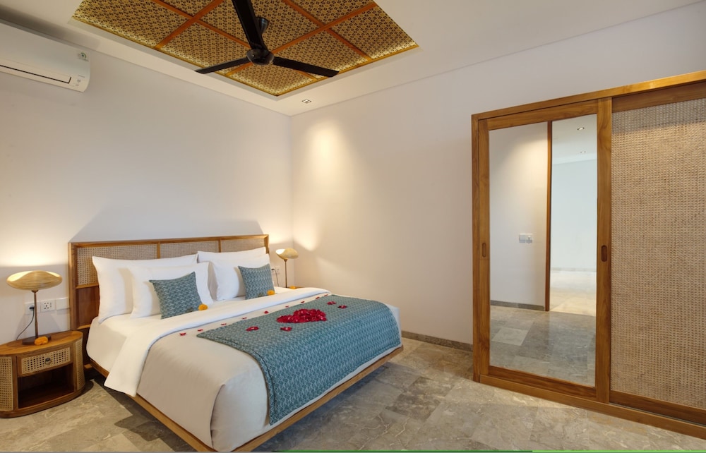 Eight Palms Villa Seminyak by Ini Vie Hospitality view 4