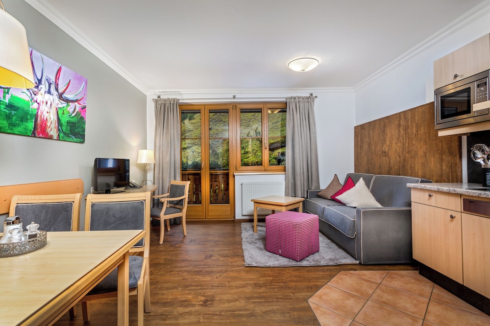 Almhof Alpin Apartments & Spa