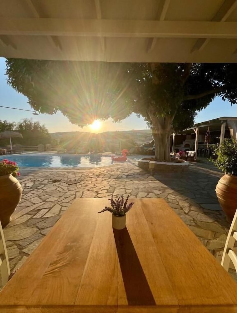 Casa Paros