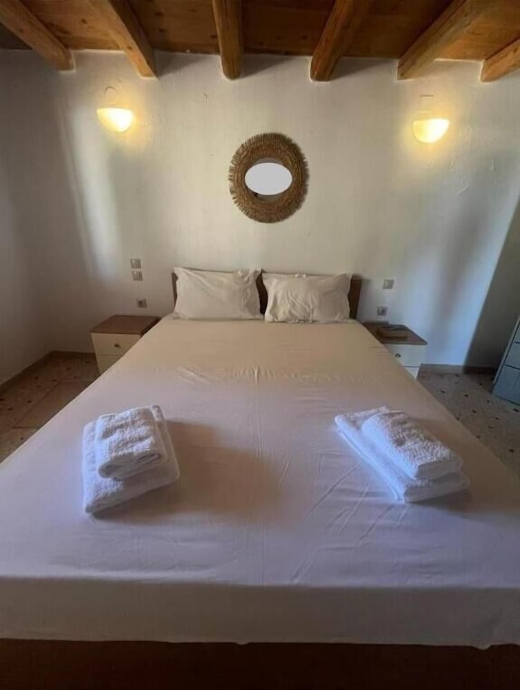 Casa Paros