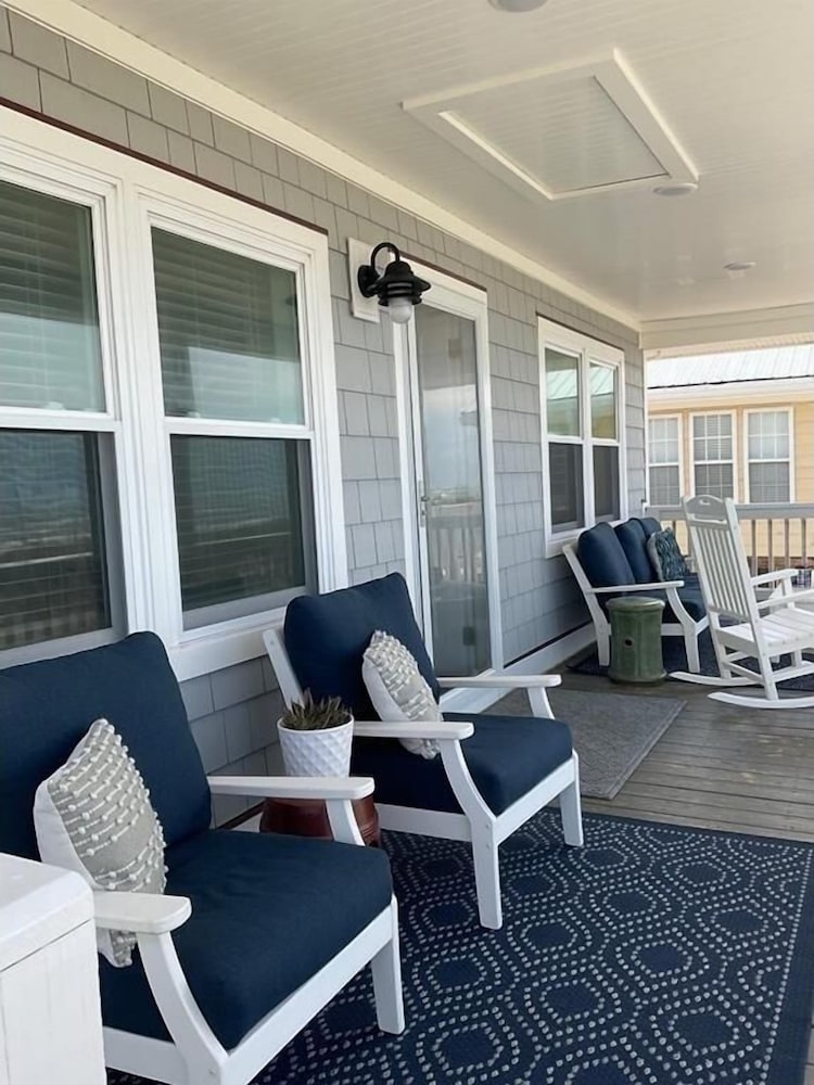 Magnolia Cottage - 3 Br Home