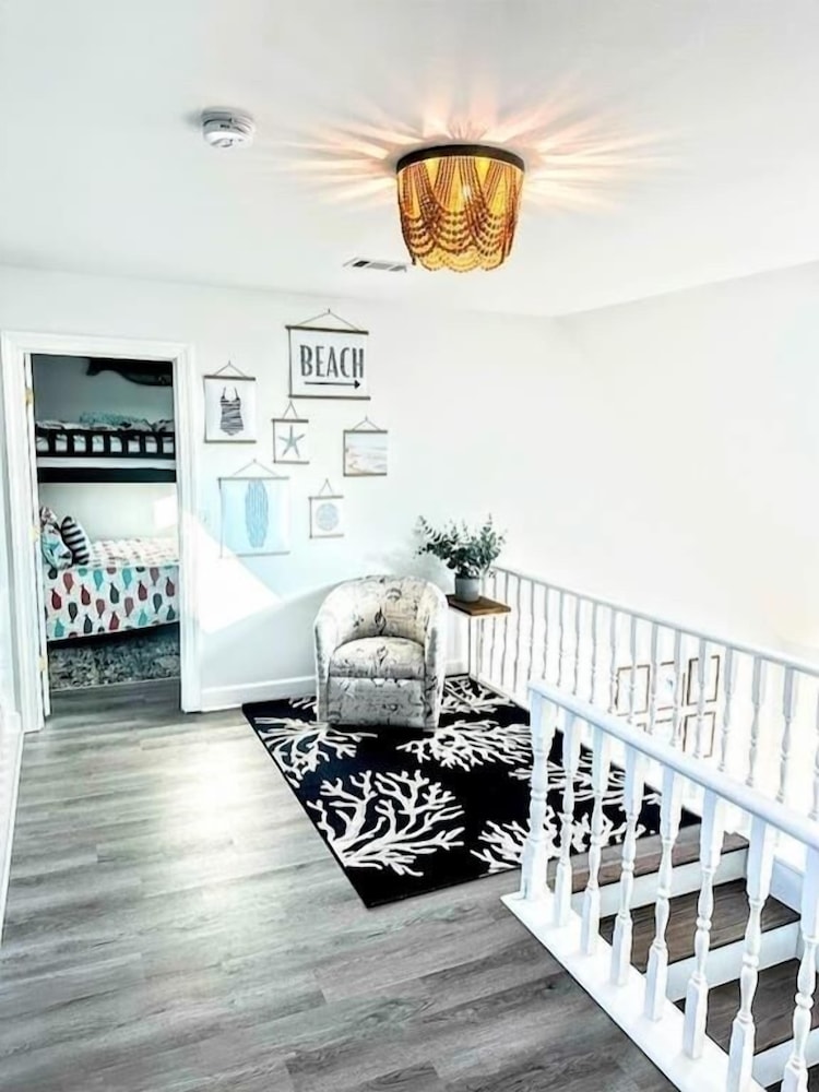 Ah' Frigate 3 Bedroom Home by RedAwning