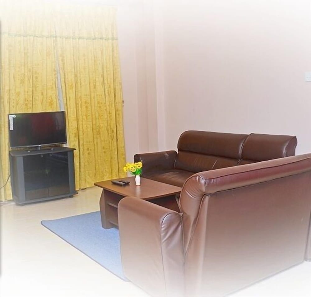 Hw Holiday Resort