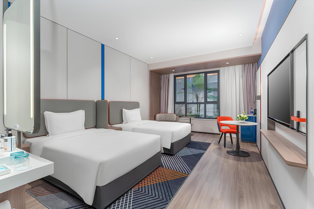Holiday Inn Express Yinchuan Yuehai by IHG
