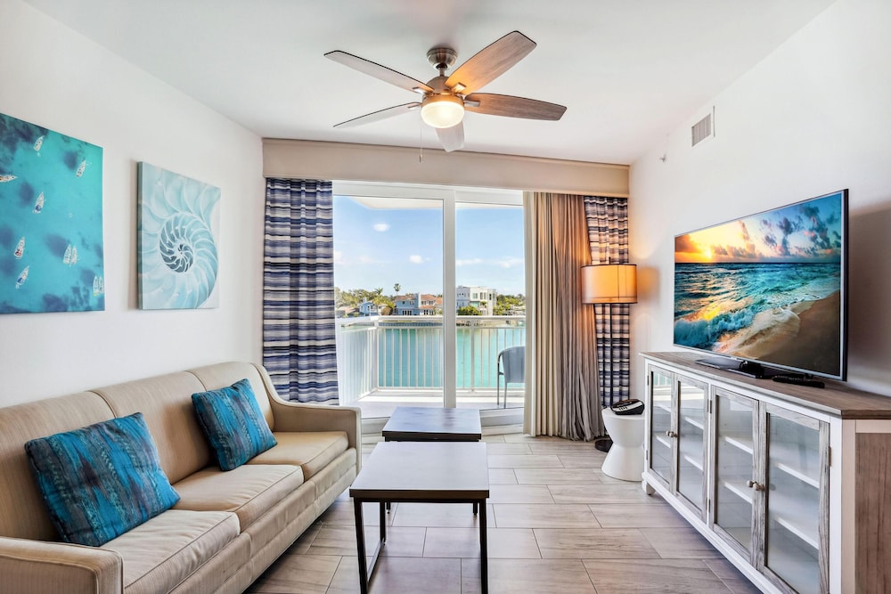 Oceana 301 East