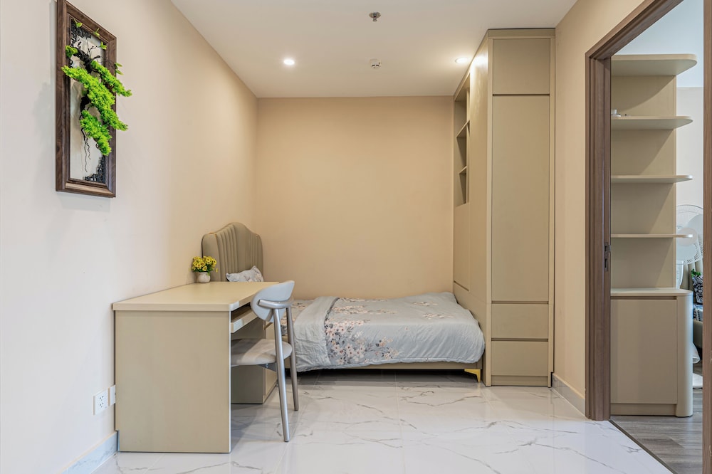 LA Nest 1BR River View Near Vincom