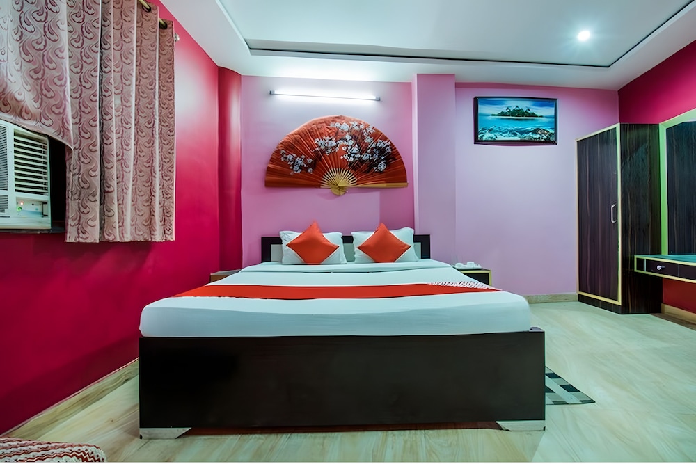 HOTEL PRADHAN INN